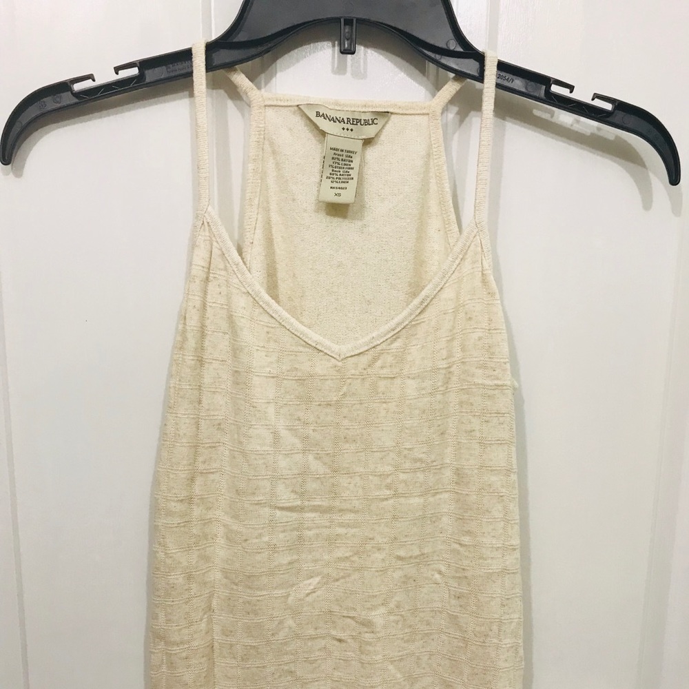 Banana Republic Tank 🍌